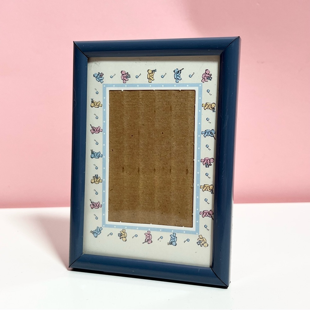 Vintage 80s retro rainbow teddy bear picture frame